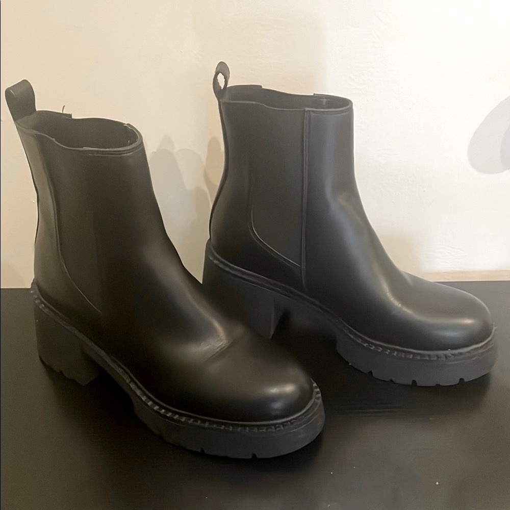 Women's Ankle Booties with block heel